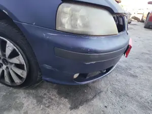 Foto de PARAGOLPES DELANTERO SEAT ALHAMBRA (7V9) 1.9 TDI (116 CV / 85 KW) foto 3