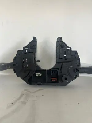 Foto de MANDO MULTIFUNCION CITROEN C4 BERLINA 1.6 16V HDi (90 CV / 66 KW) referencia 96627927XT foto 2