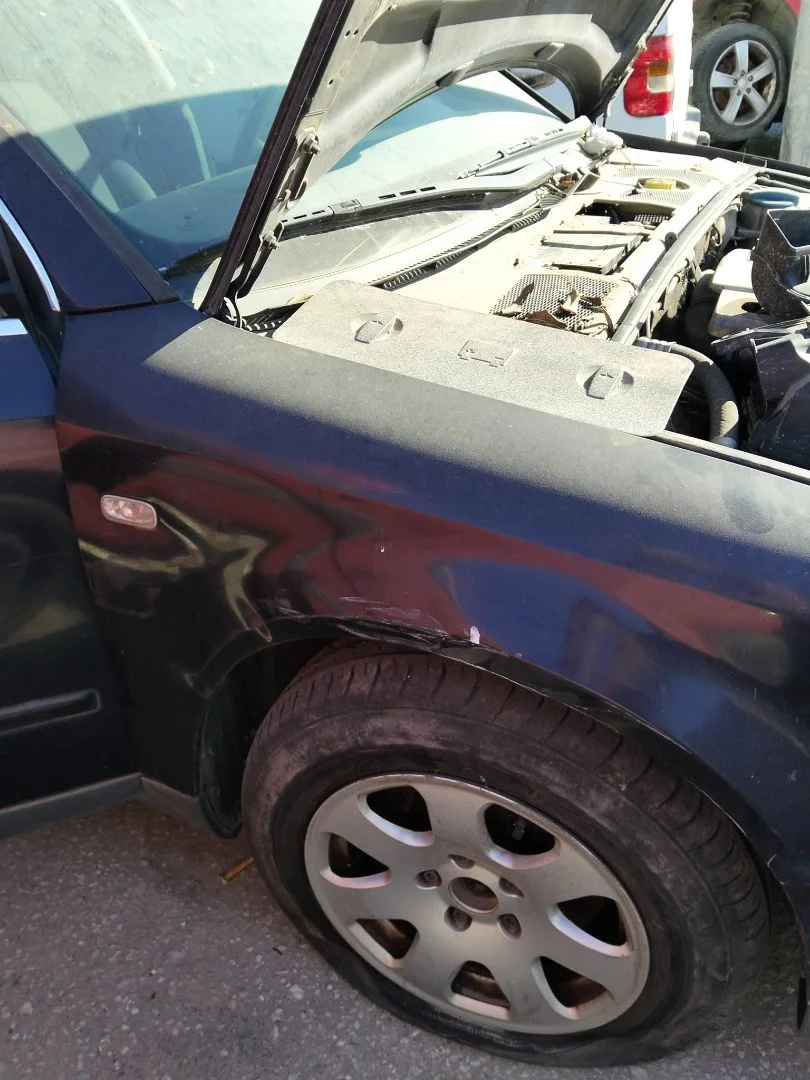Foto de ALETA DELANTERA DERECHA AUDI A4 BERLINA (8E) 1.9 TDI (131 CV / 96 KW) referencia 8E0821106B