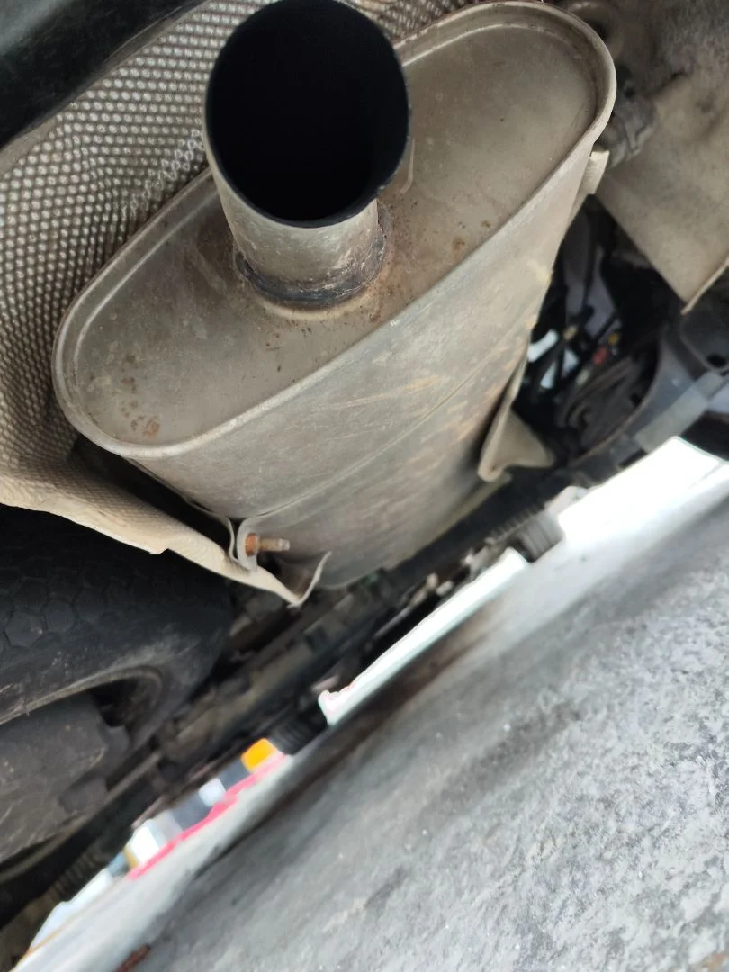 Foto de SILENCIADOR TRASERO PEUGEOT 5008 1.6 HDi FAP CAT (9HZ / DV6TED4) (109 CV / 80 KW)