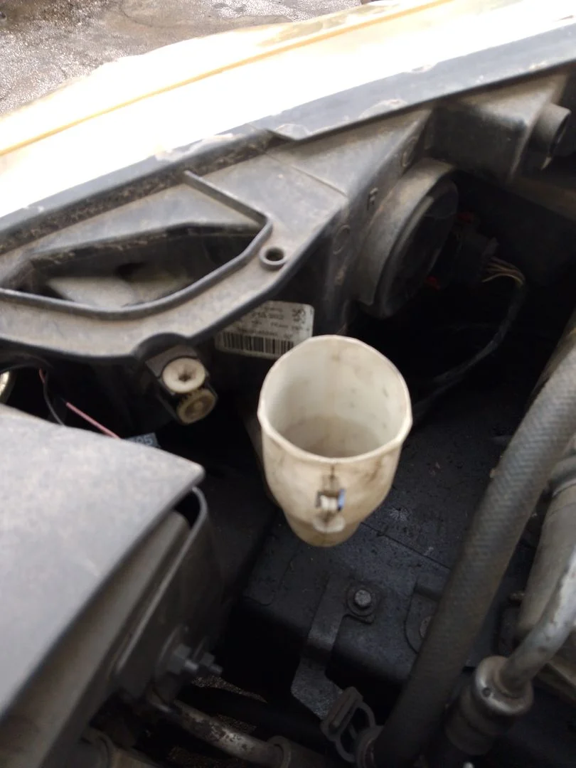 Foto de DEPOSITO LIMPIA PEUGEOT 407 2.0 16V HDi FAP CAT (RHR / DW10BTED4) (136 CV / 100 KW)
