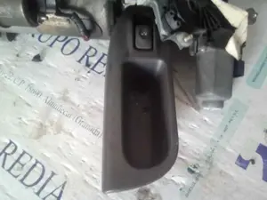 Foto de MANDO ELEVALUNAS DELANTERO DERECHO RENAULT SCENIC I (JA...) 1.6 16V (107 CV / 79 KW) referencia 7700432962 foto 2