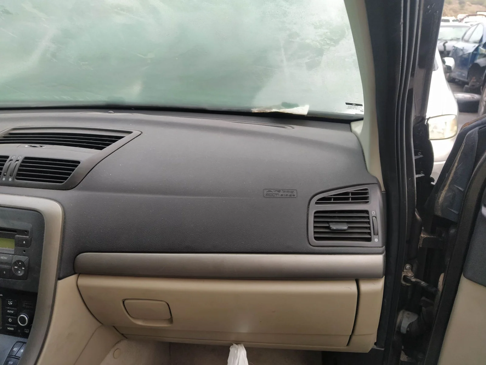 Foto de GUANTERA FIAT CROMA (194) 1.9 JTD 16V CAT (150 CV / 110 KW)