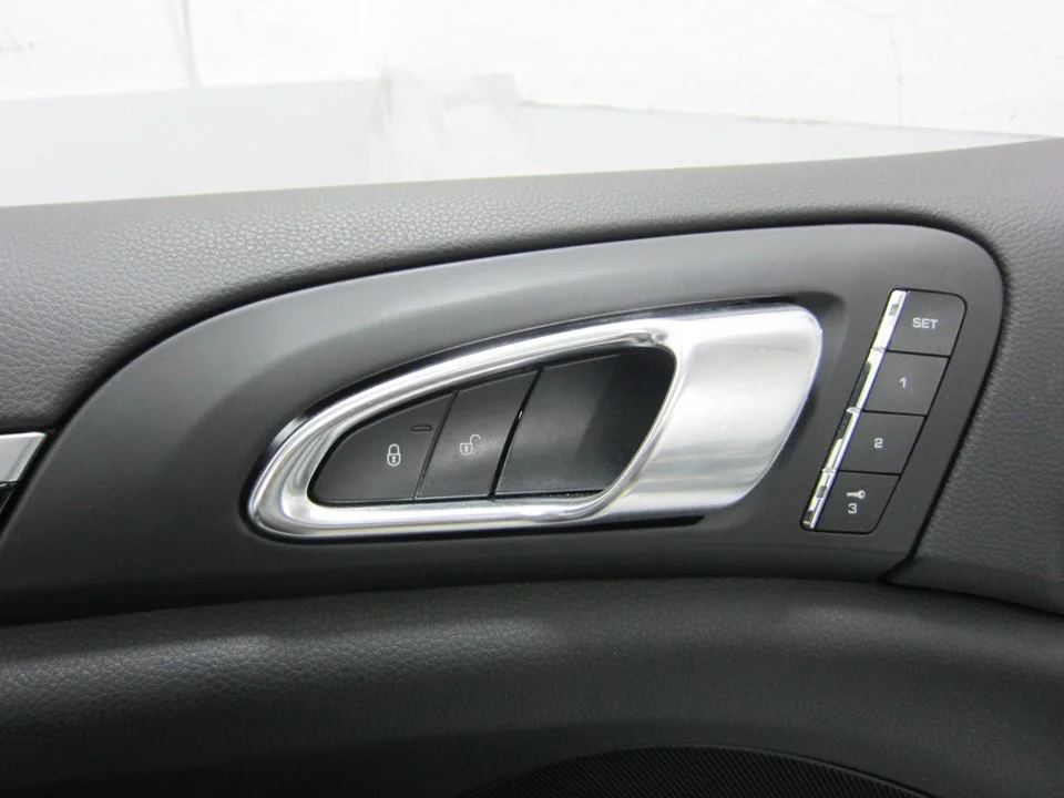 Foto de MANETA INTERIOR DELANTERA IZQUIERDA PORSCHE CAYENNE (TIPO 92A) referencia 7P58020F37