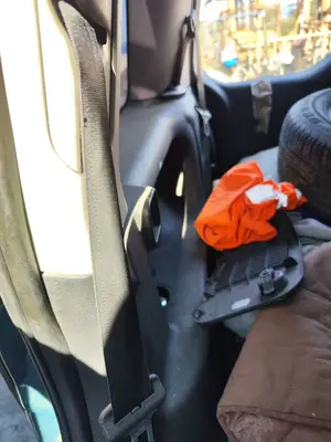 Foto de CINTURON SEGURIDAD TRASERO DERECHO OPEL ZAFIRA A 2.0 DTI (101 CV / 74 KW)