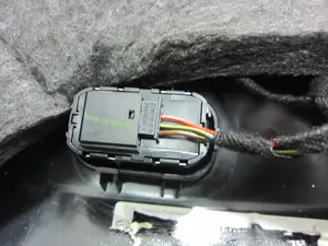 Foto de MANDO ELEVALUNAS TRASERO IZQUIERDO PORSCHE PANAMERA (TIPO 970) referencia 7PP959855B foto 3