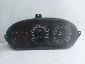 Foto de CUADRO INSTRUMENTOS RENAULT MEGANE I CLASSIC (LA0) referencia 215781612 foto 1
