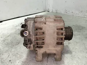 Foto de ALTERNADOR CITROEN C4 BERLINA 1.6 16V HDi (90 CV / 66 KW) foto 3