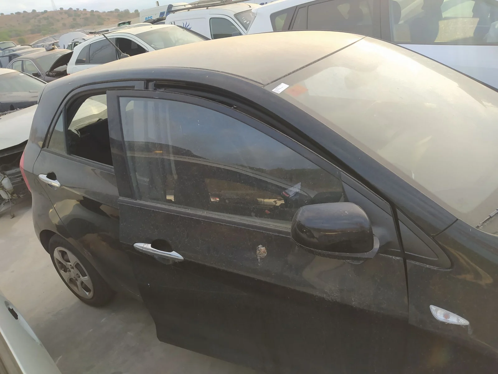 Foto de MANETA EXTERIOR TRASERA DERECHA KIA PICANTO (TA) 1.0 CAT (65 CV / 48 KW) referencia 826611Y020