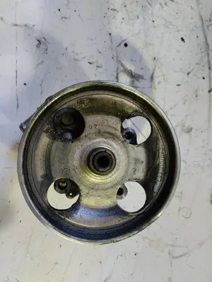 Foto de BOMBA DIRECCION FORD FUSION (CBK) referencia 9637000880 foto 3