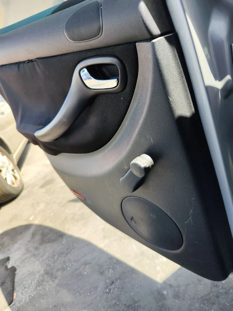 Foto de ELEVALUNAS TRASERO IZQUIERDO SEAT LEON (1M1) 1.9 TDI (90 CV / 66 KW)