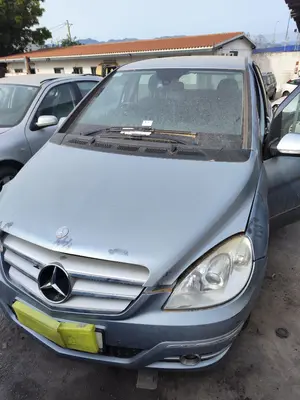 Foto de CAPO MERCEDES-BENZ CLASE B (BM 245) 2.0 CDI CAT (109 CV / 80 KW) referencia A1698800357 foto 3