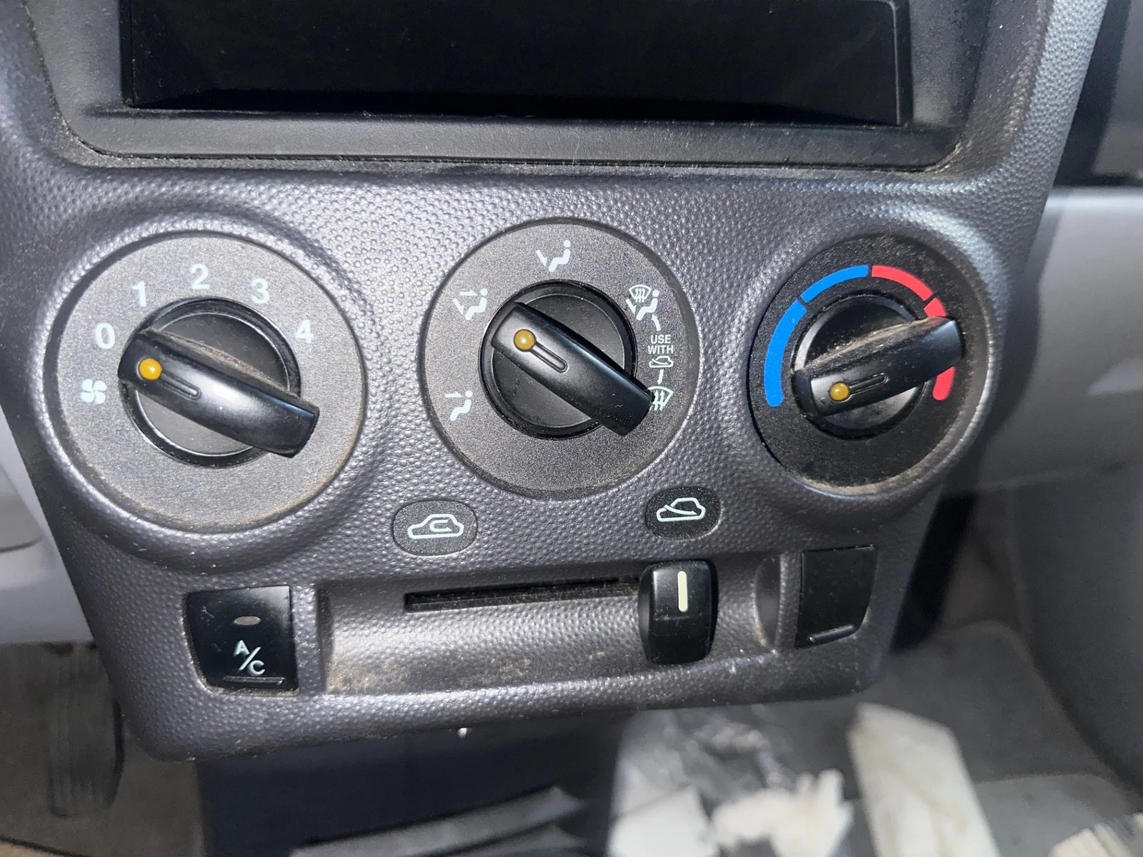 Foto de MANDO CALEFACCION / AIRE ACONDICIONADO KIA PICANTO (SA) 1.1 CAT (65 CV / 48 KW)