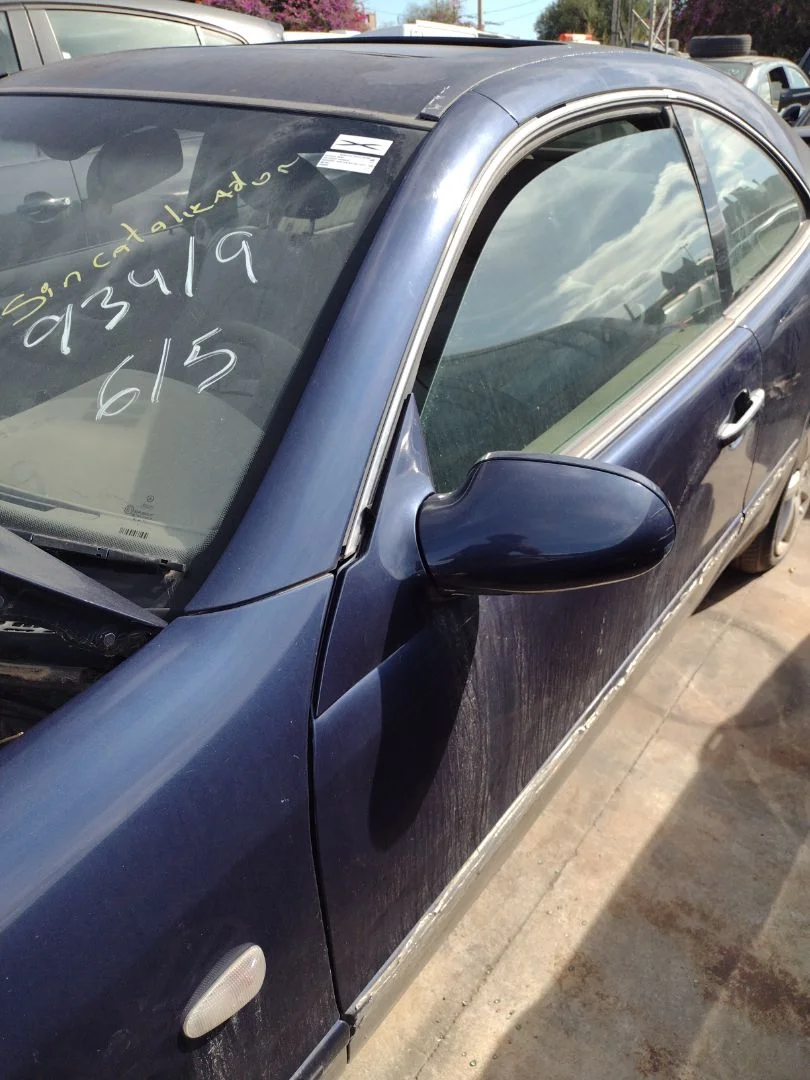 Foto de PUERTA DELANTERA IZQUIERDA MERCEDES-BENZ CLK (BM 208) COUPE 3.2 V6 18V CAT (218 CV / 160 KW)