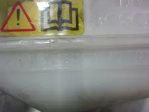 Foto de DEPOSITO LIQUIDO DE FRENOS FORD FOCUS BERLINA (CAK) 2.0 16V CAT (131 CV / 96 KW) referencia 98AB2C217AD foto 3