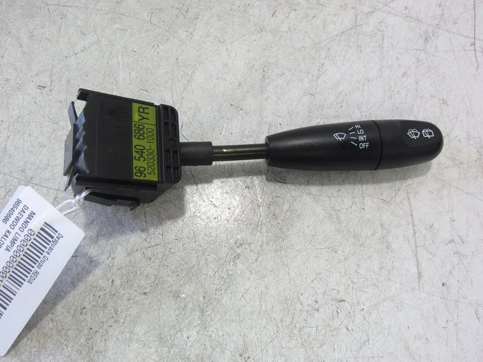 Foto de MANDO LIMPIA DAEWOO KALOS 1.2 CAT (72 CV / 53 KW) referencia 96540686