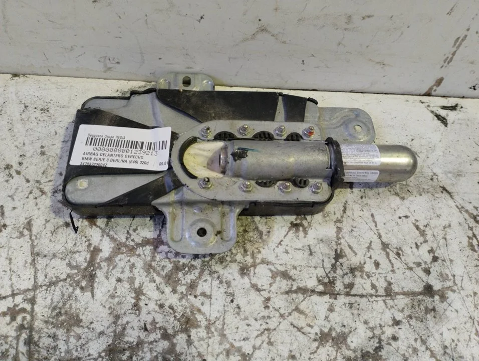 Foto de AIRBAG DELANTERO DERECHO BMW SERIE 3 BERLINA (E46) 2.0 16V Diesel CAT (150 CV / 110 KW) referencia 34703723004Z