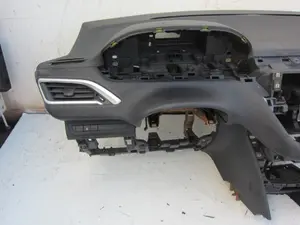 Foto de SALPICADERO PEUGEOT 208 1.4 HDi FAP (68 CV / 50 KW) referencia 9672829980 foto 3