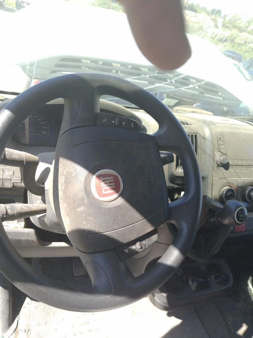 Foto de VOLANTE FIAT DUCATO 3 MAXI FURGÓN TS 35 (295) 2.3 JTD CAT (148 CV / 109 KW) referencia 60931515
