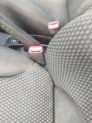 Foto de ENGANCHE CINTURON DELANTERO IZQUIERDO NISSAN NOTE (E11E) 1.4 CAT (88 CV / 65 KW)