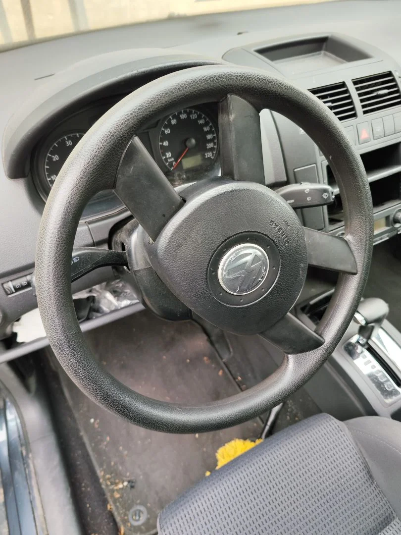 Foto de AIRBAG DELANTERO IZQUIERDO VOLKSWAGEN POLO IV (9N1) 1.4 16V (75 CV / 55 KW)