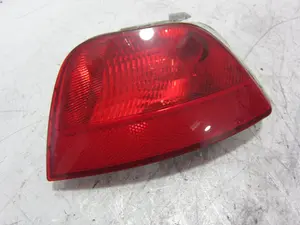 Foto de FARO ANTINIEBLA TRASERO IZQUIERDO FORD FOCUS BERLINA (CAP) 1.6 16V CAT (101 CV / 74 KW) referencia 2024101004 foto 7