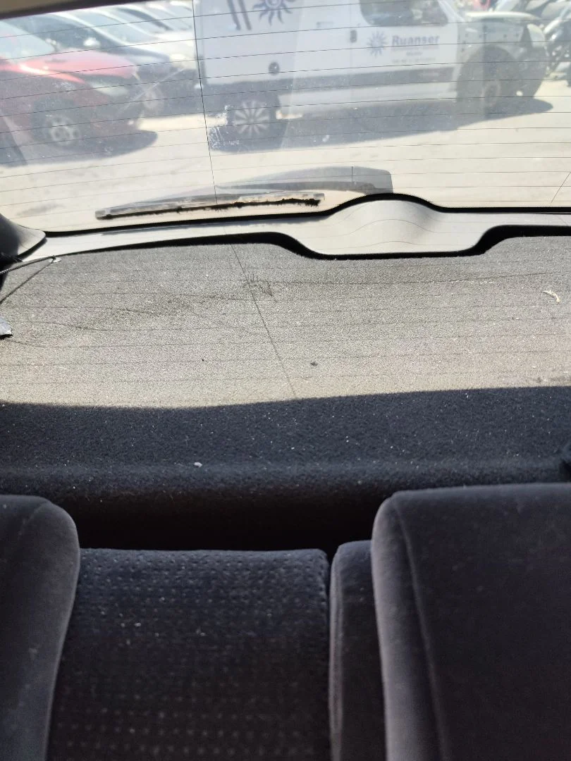 Foto de BANDEJA TRASERA CITROEN C4 BERLINA 1.6 16V HDi (90 CV / 66 KW)