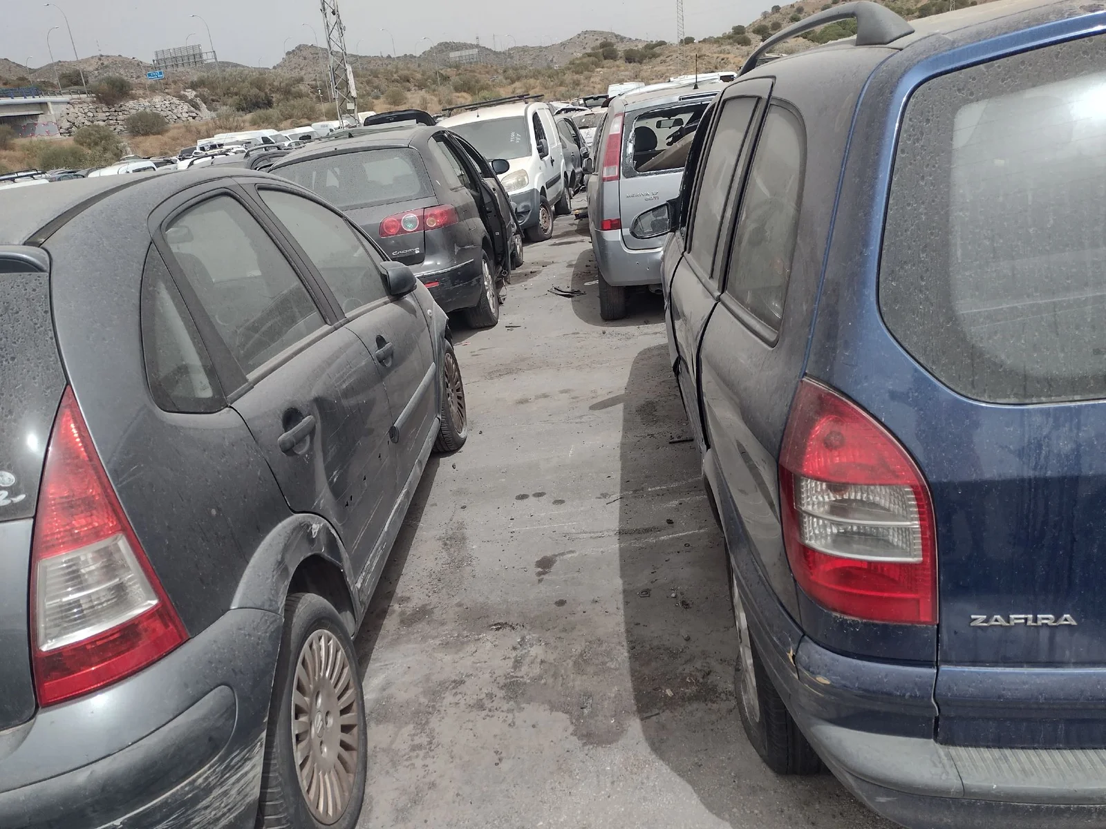 Foto de LUNA CUSTODIA TRASERA IZQUIERDA OPEL ZAFIRA A 2.0 DTI (101 CV / 74 KW)