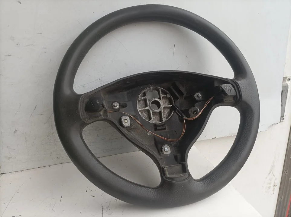Foto de VOLANTE OPEL ASTRA G BERLINA 1.6 16V (101 CV / 74 KW) referencia 90437296