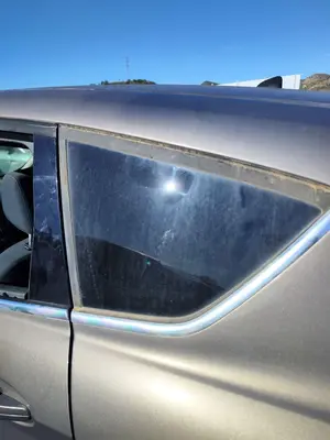 Foto de LUNA CUSTODIA TRASERA IZQUIERDA FORD C-MAX (CB7) 1.6 TDCi CAT (116 CV / 85 KW)