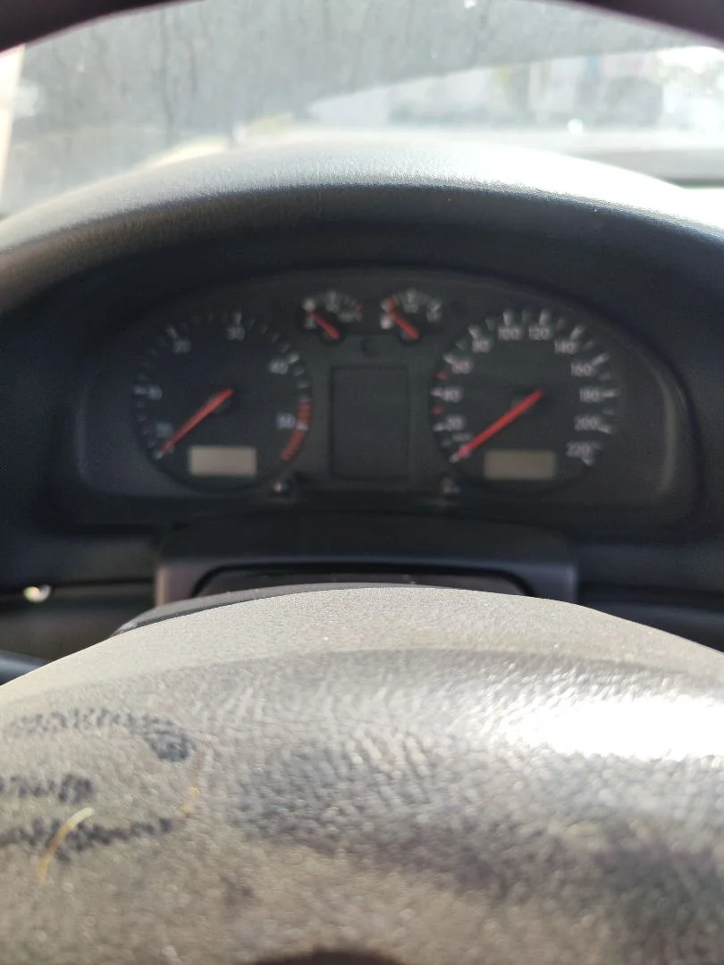 Foto de CUADRO INSTRUMENTOS VOLKSWAGEN PASSAT VARIANT (3B5) 1.9 TDI (110 CV / 81 KW) referencia 3B1919880CV