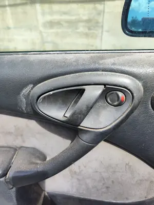 Foto de MANETA INTERIOR DELANTERA IZQUIERDA CITROEN XSARA COUPE 2.0 HDi CAT (RHY / DW10TD) (90 CV / 66 KW)
