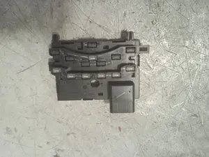 Foto de SENSOR ANGULO DE GIRO VOLKSWAGEN GOLF V (1K1)(10.2003) 1.9 TDI (90 CV / 66 KW) referencia 1K0959654