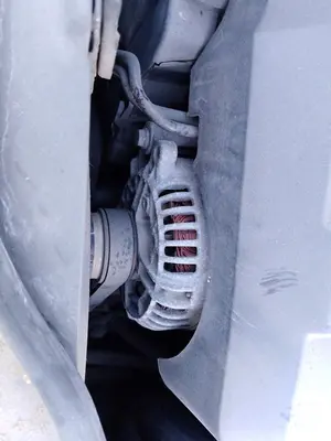 Foto de ALTERNADOR VOLKSWAGEN PASSAT BERLINA (3B3) 1.9 TDI (131 CV / 96 KW)