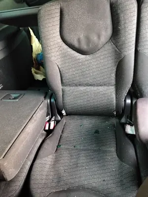 Foto de ASIENTO TRASERO MEDIO PEUGEOT 308 SW 1.6 HDi FAP CAT (9HZ / DV6TED4) (109 CV / 80 KW)