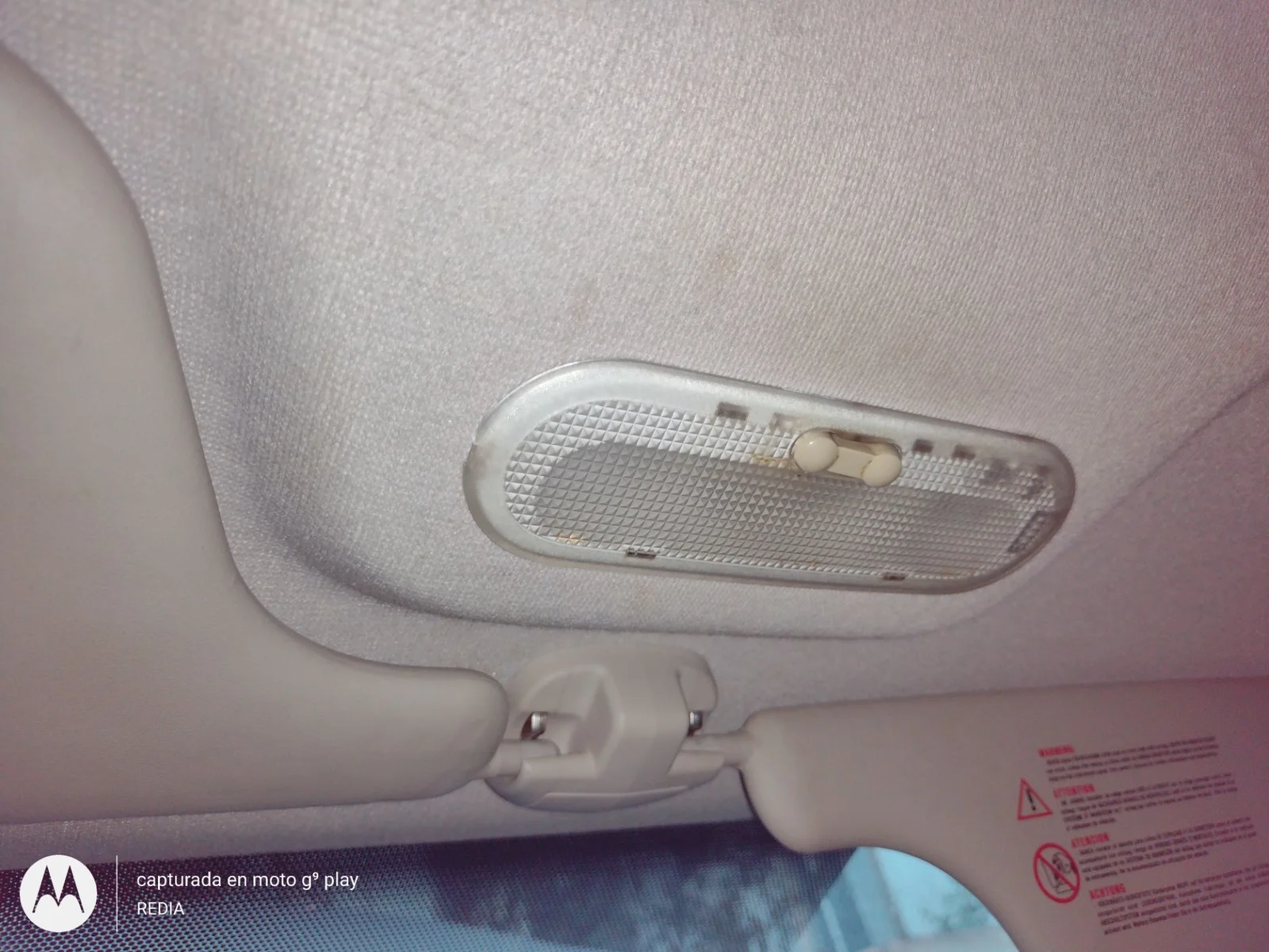 Foto de LUZ INTERIOR RENAULT CLIO III 1.2 16V (75 CV / 55 KW)