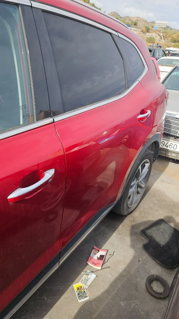 Foto de PUERTA TRASERA IZQUIERDA MG HS 1.5 Turbo (161 CV / 119 KW)