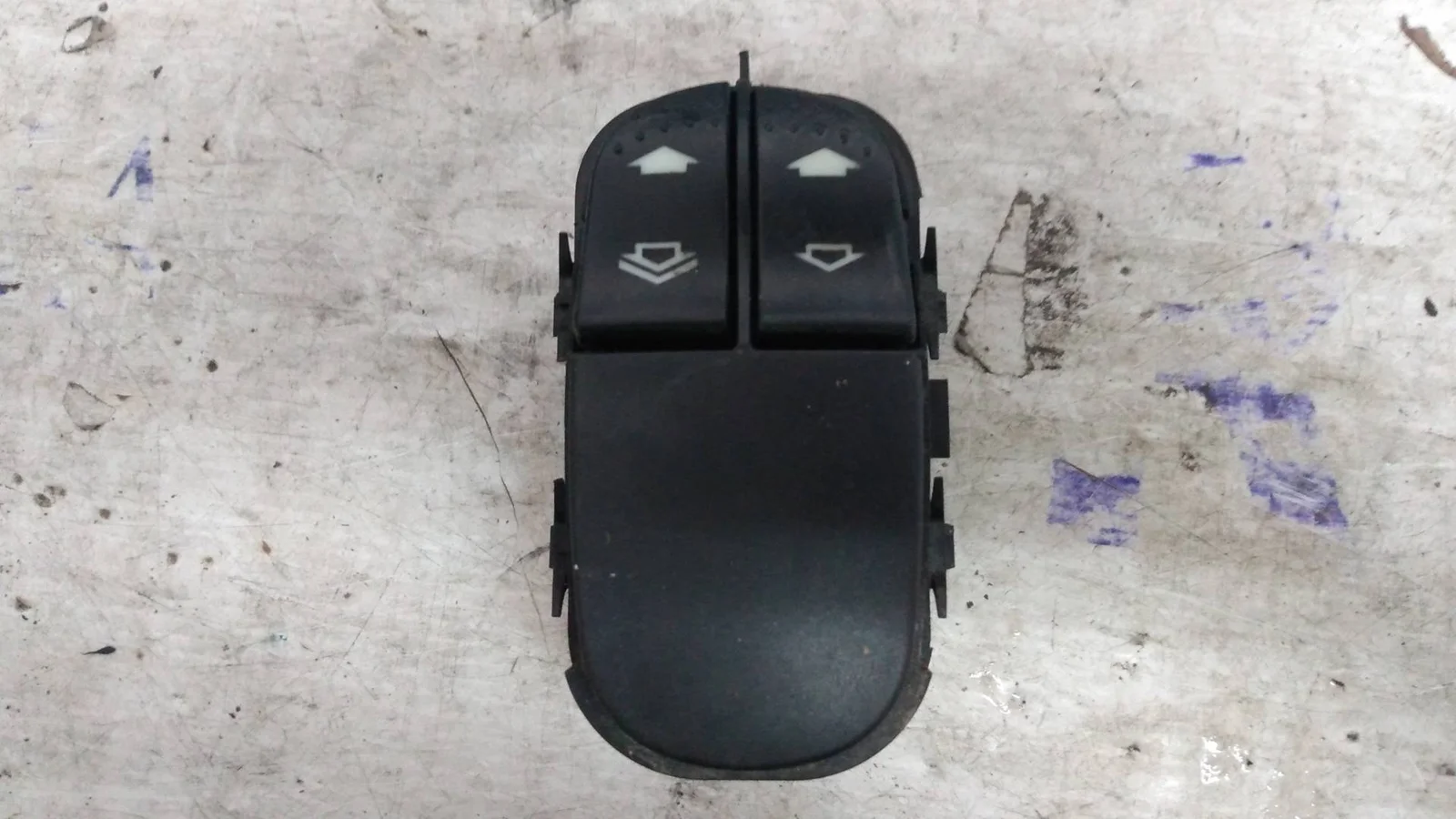 Foto de MANDO ELEVALUNAS DELANTERO IZQUIERDO FORD FOCUS BERLINA (CAK) 1.8 16V CAT (116 CV / 85 KW) referencia YS4T14529AA