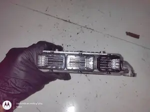 Foto de CENTRALITA MOTOR UCE CITROEN C5 BERLINA 2.0 HDi FAP CAT (RHR / DW10BTED4) (136 CV / 100 KW) referencia SW9660780680 foto 4