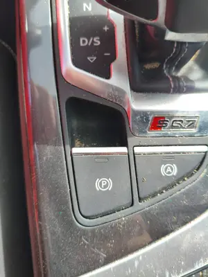 Foto de FRENO DE MANO ELECTRICO AUDI SQ7 (4MB) 4.0 V8 TDI (435 CV / 320 KW)