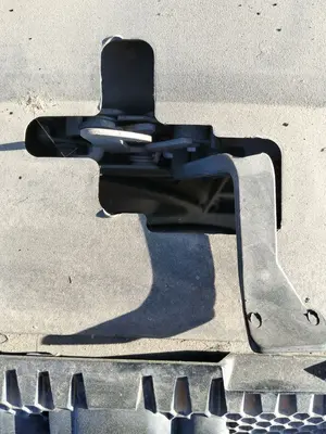 Foto de CERRADURA CAPO PEUGEOT 407 1.6 HDi FAP CAT (9HZ / DV6TED4) (109 CV / 80 KW)