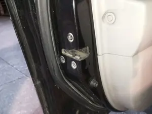 Foto de CERRADURA PUERTA DELANTERA IZQUIERDA KIA PICANTO (SA) 1.1 CAT (65 CV / 48 KW) referencia 8131007010EQ