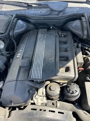 Foto de CENTRALITA MOTOR UCE BMW SERIE 5 TOURING (E39) 2.0 24V (150 CV / 110 KW)