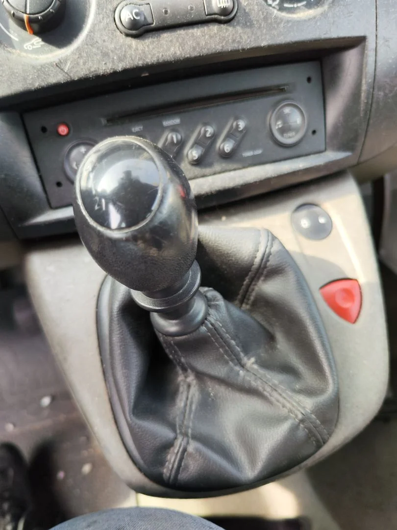 Foto de PALANCA CAMBIO RENAULT SCENIC II (JM) 1.9 dCi Diesel (120 CV / 88 KW)