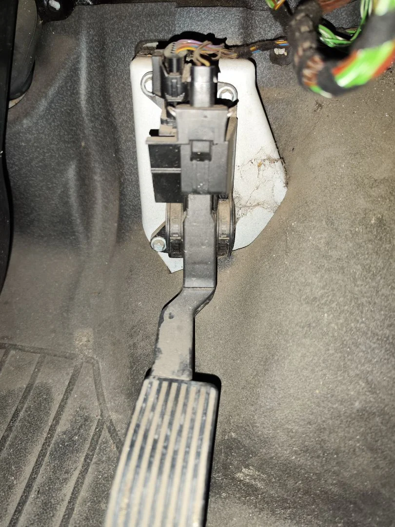 Foto de PEDAL ACELERADOR MERCEDES-BENZ VITO FURGÓN (639) 2.1 CDI CAT (109 CV / 80 KW)