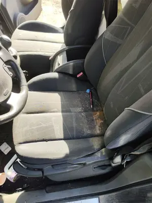 Foto de ASIENTO DELANTERO IZQUIERDO RENAULT SCENIC II (JM) 1.5 dCi Diesel (106 CV / 78 KW) foto 3
