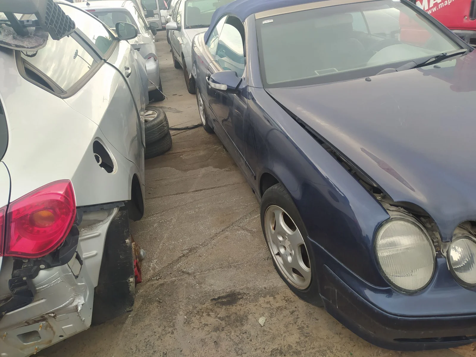 Foto de REFUERZO PARAGOLPES DELANTERO MERCEDES-BENZ CLK (BM 208) CABRIO 2.0 16V CAT (136 CV / 100 KW)