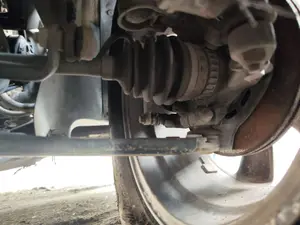 Foto de MANGUETA DELANTERA DERECHA OPEL CORSA C 1.2 16V CAT (Z 12 XEP / LB4) (80 CV / 59 KW)