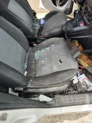 Foto de ASIENTO DELANTERO DERECHO FIAT II DOBLÒ (263) CARGO 1.6 JTDM 16V CAT (105 CV / 77 KW)