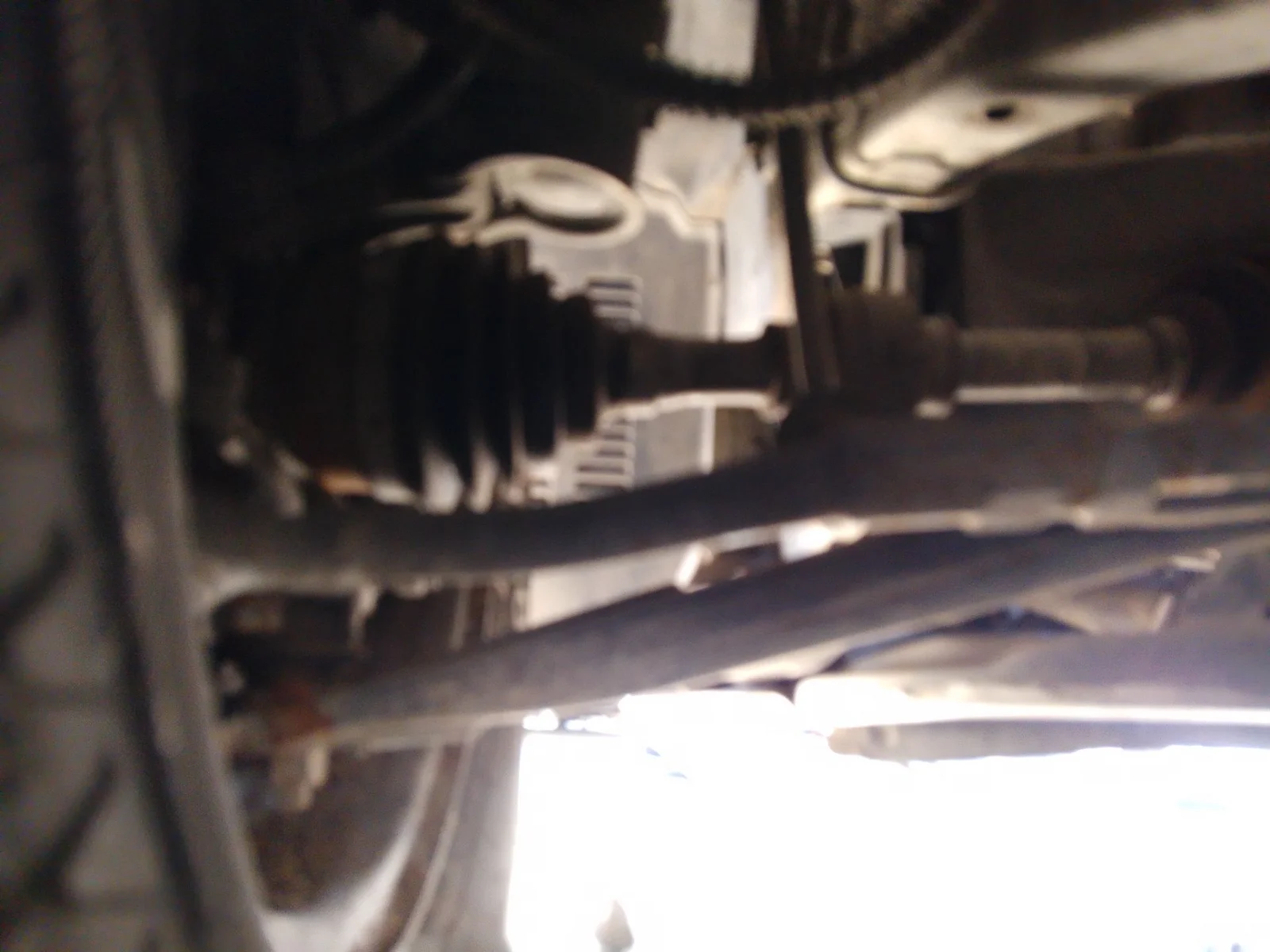 Foto de BRAZO SUSPENSION DELANTERO IZQUIERDO KIA RIO (JB) 1.5 CRDi (110 CV / 81 KW)